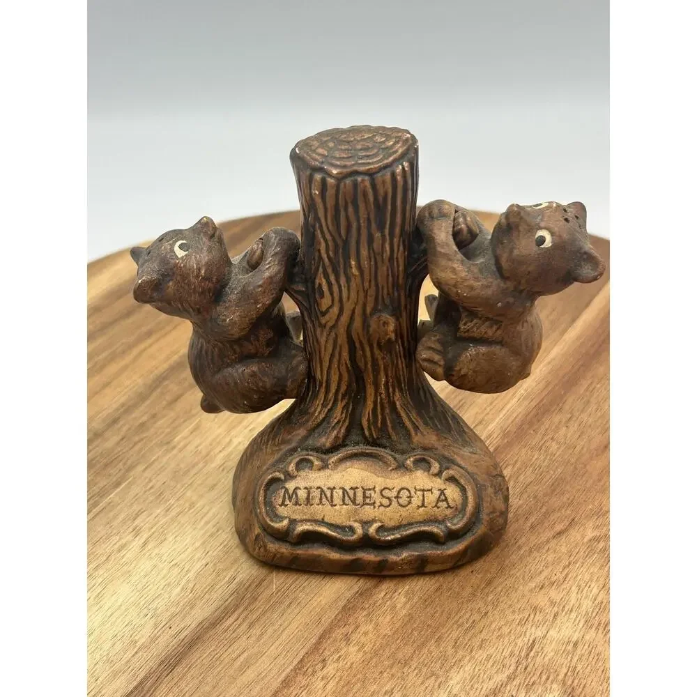 Vintage Treasure Craft Minnesota Bears Tree Trunk Salt Pepper Shaker Set Travel
